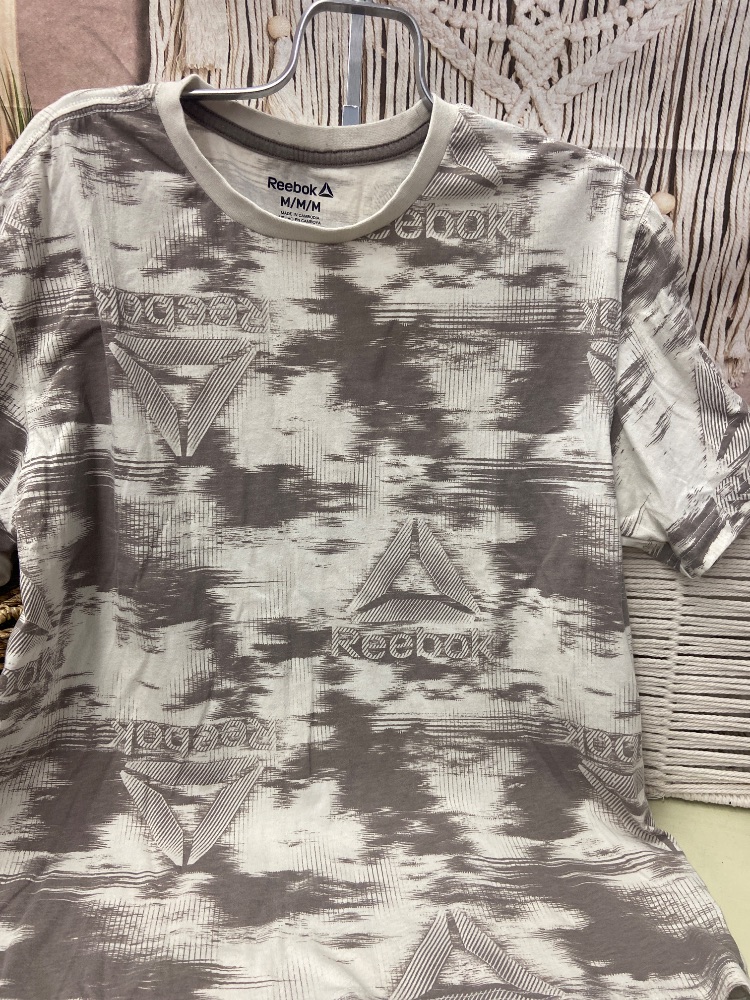 Reebok adult T-shirt