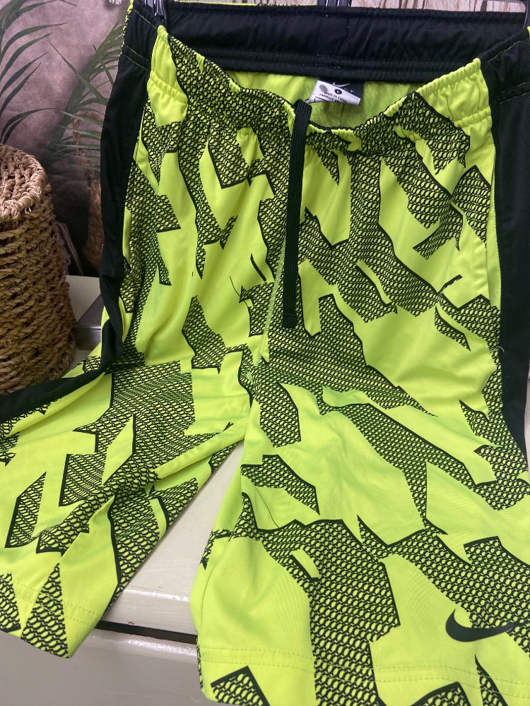 Shorts (Nike) Youth large