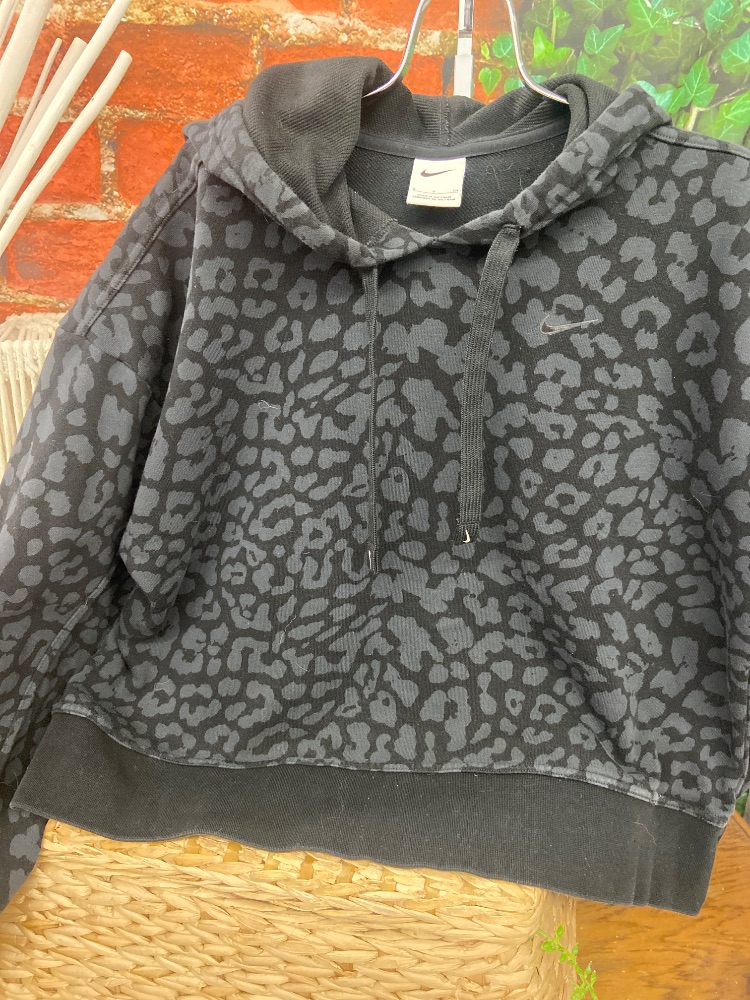 Adult Nike crop hoodie