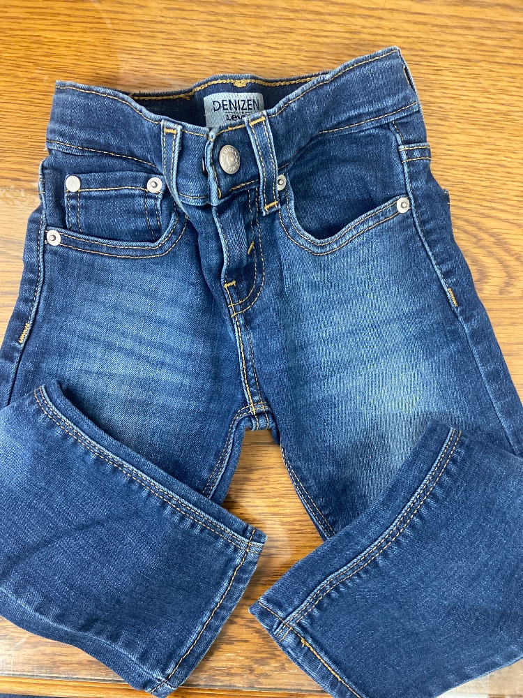 Levi youth jeans