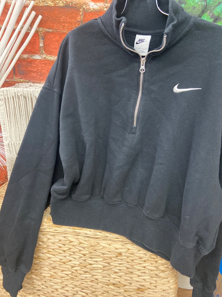 Nike sweatshirt ladies medium