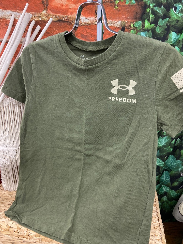 Under armour T-shirt youth