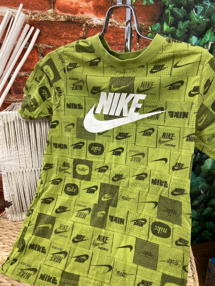 Nike youth T-shirt
