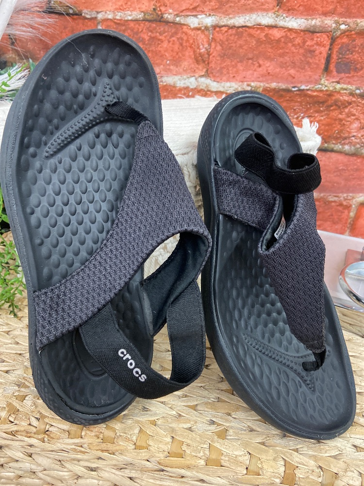 Ladies Croc sandals