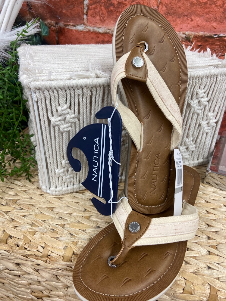 New Nautica sandals ladies 6