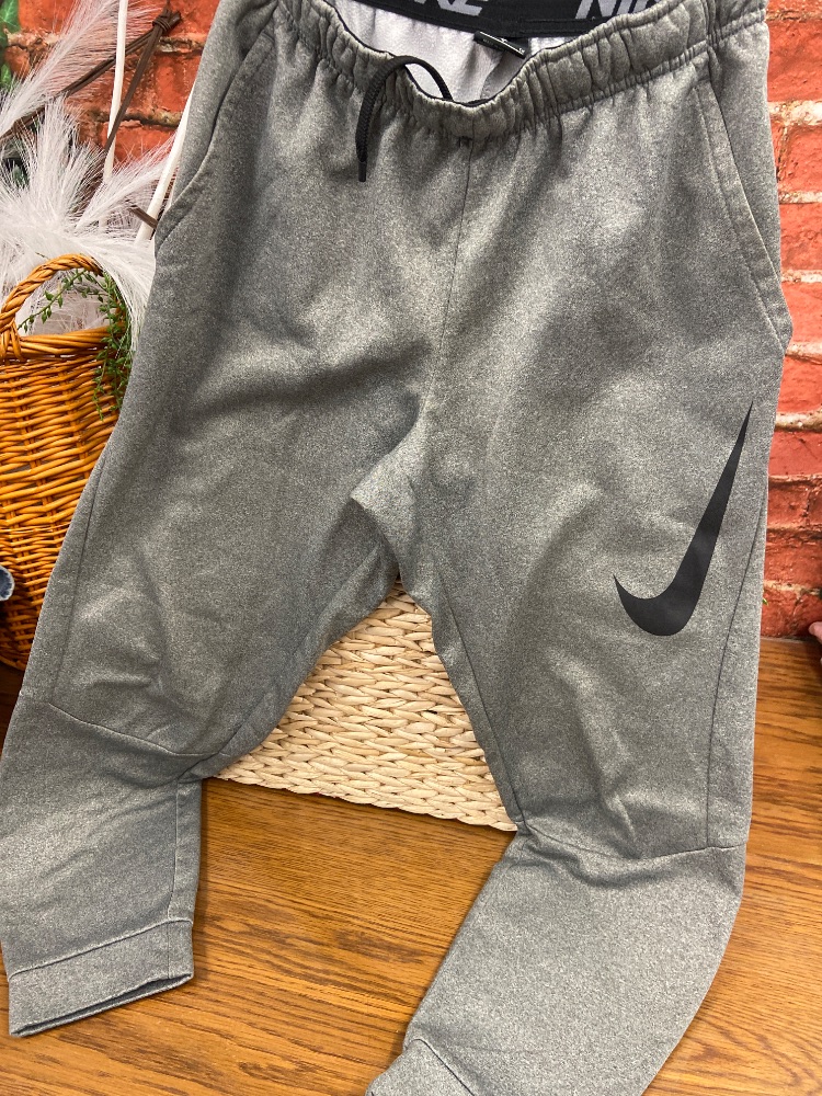 Nike adult joggers