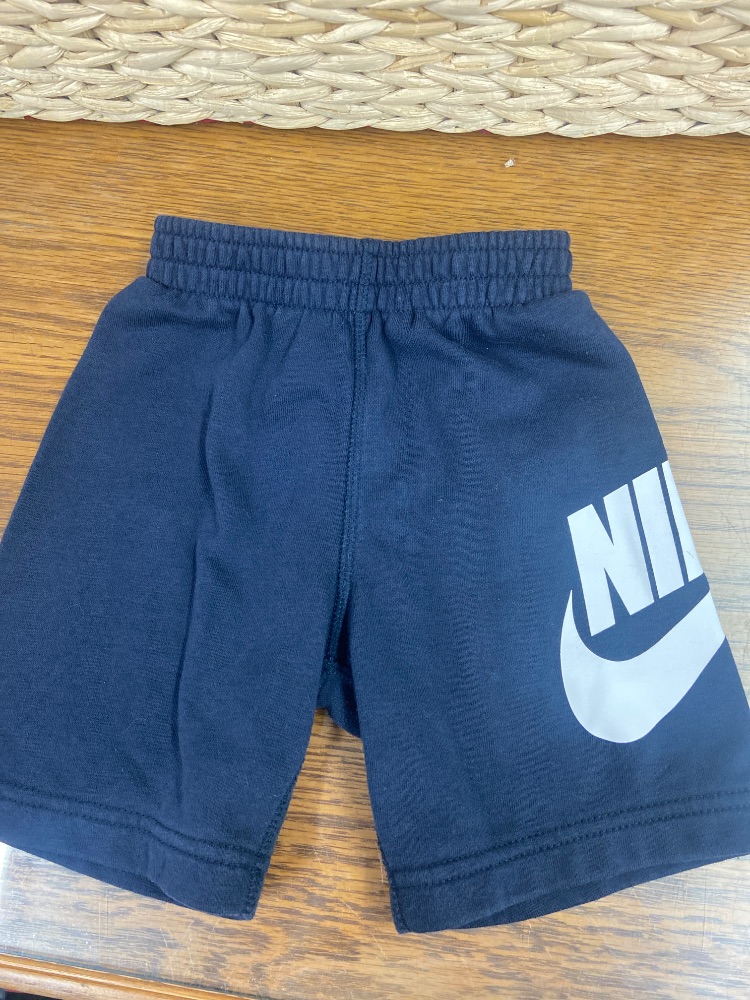 Nike toddler shorts