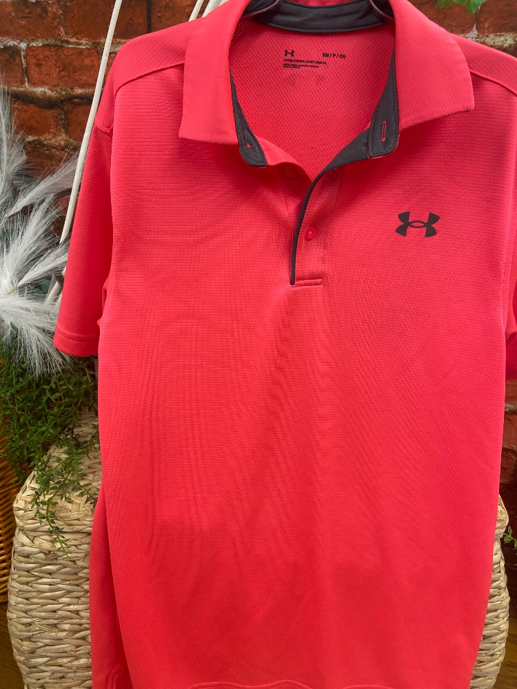 Under armour ladies gold shirt adult small