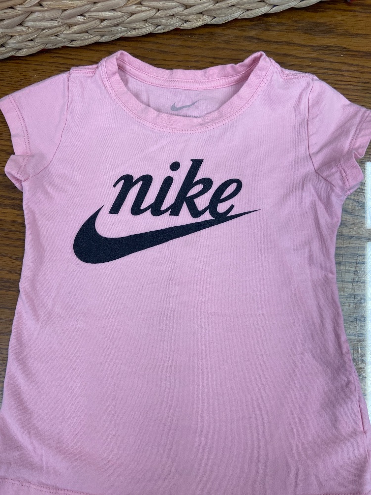 Nike youth 6x shirt