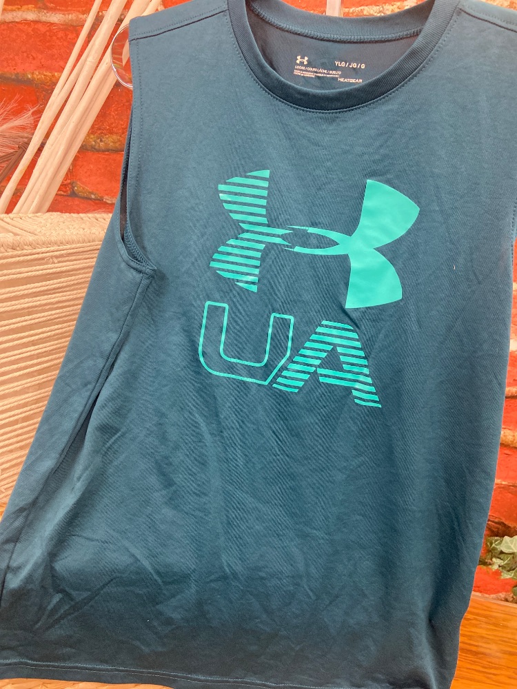 Under armour drifit sleeveless youth large