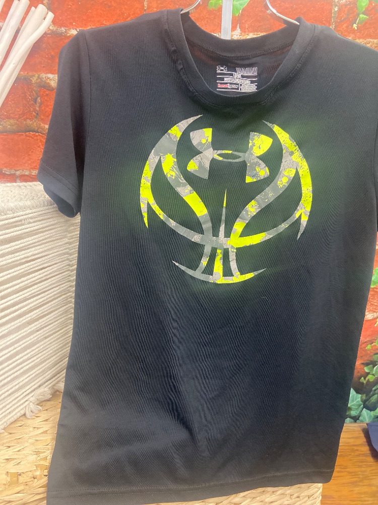 Under armour youth medium