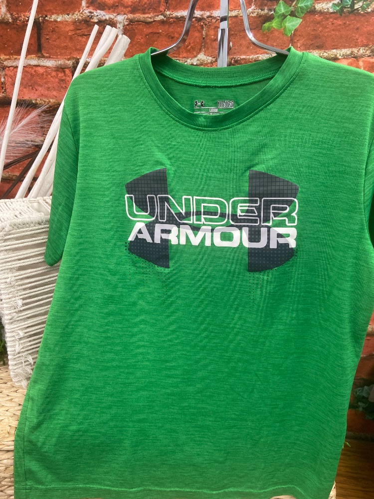 Under armour drifit youth large shirt