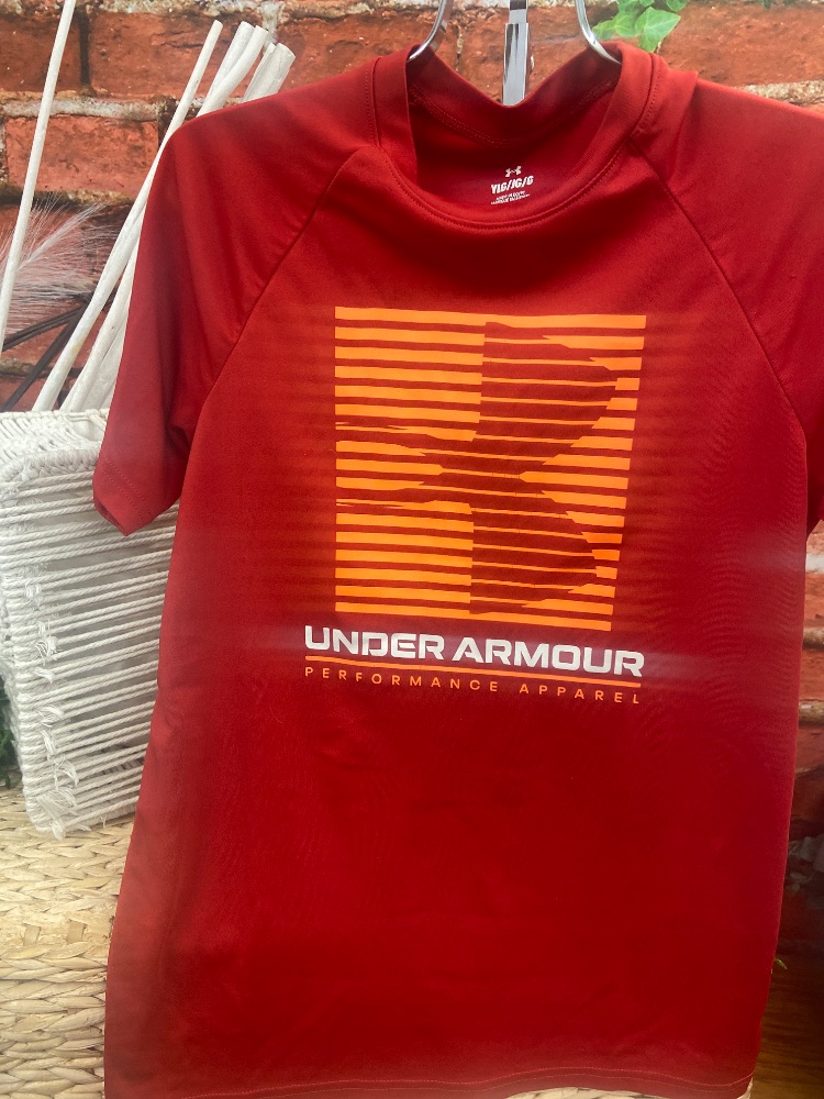 Under armour drifit youth large shirt