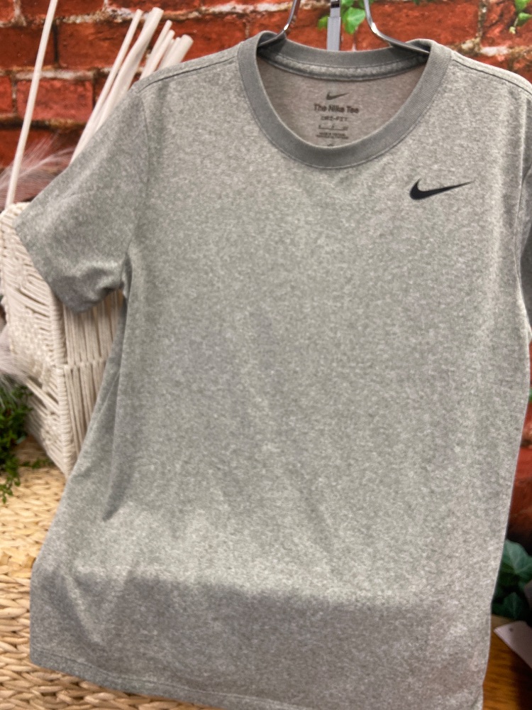 Nike adult drifit shirt