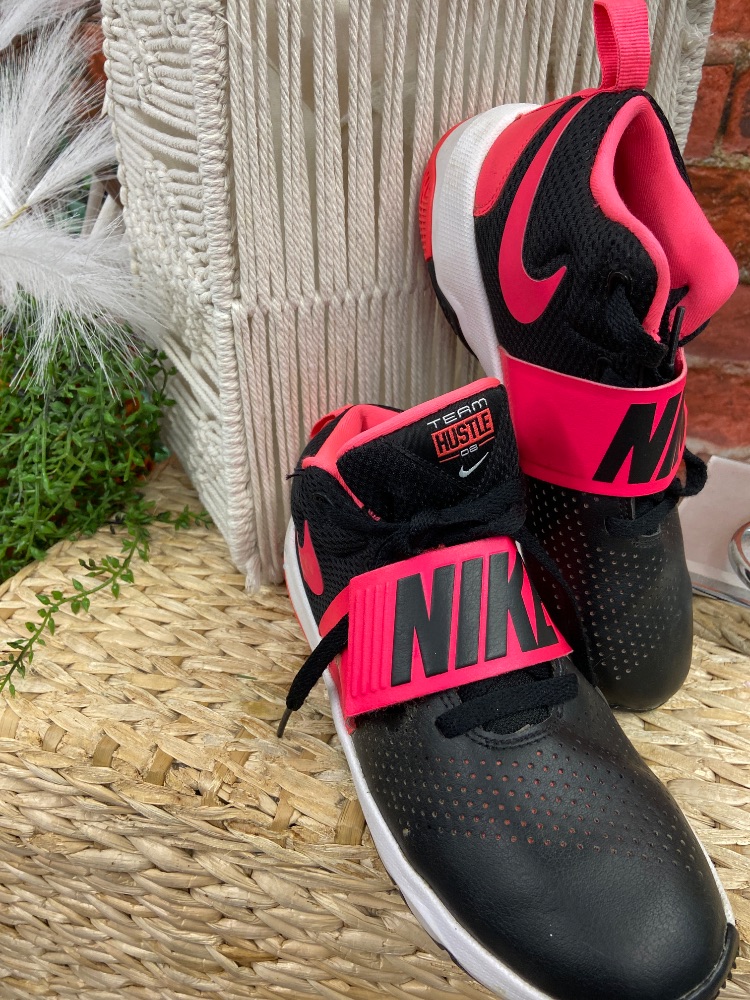 Nike youth shoes