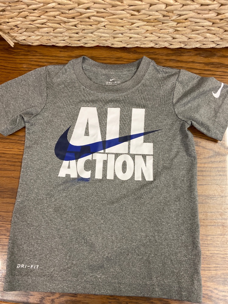 Nike drifit shirt 4-5