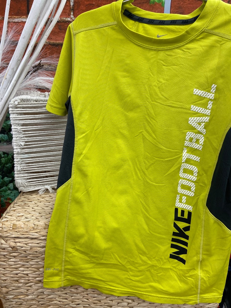 Nike youth shirt