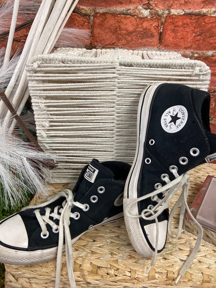 Converse ladies