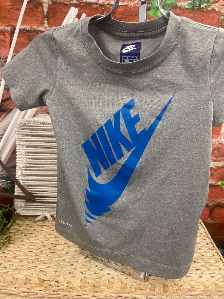 Nike toddler shirt