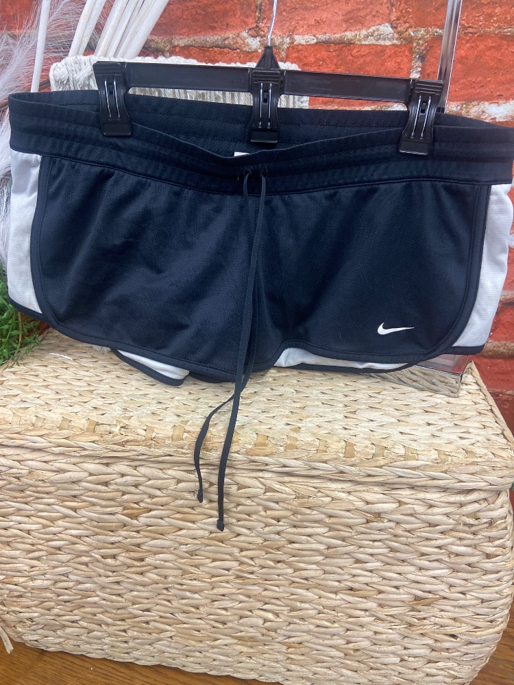 Nike shorts ladies large