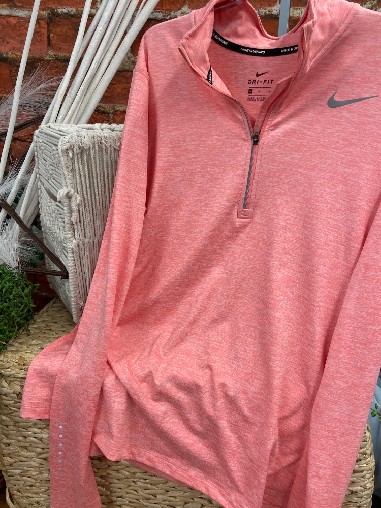 Nike pullover ladies