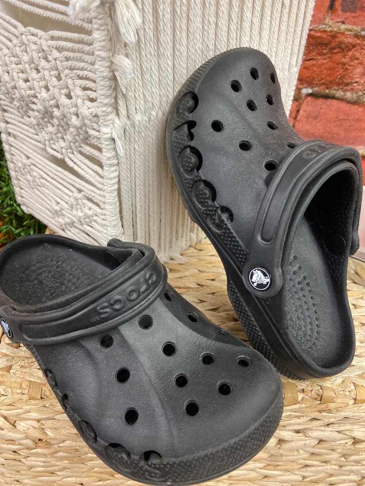 Crocs youth