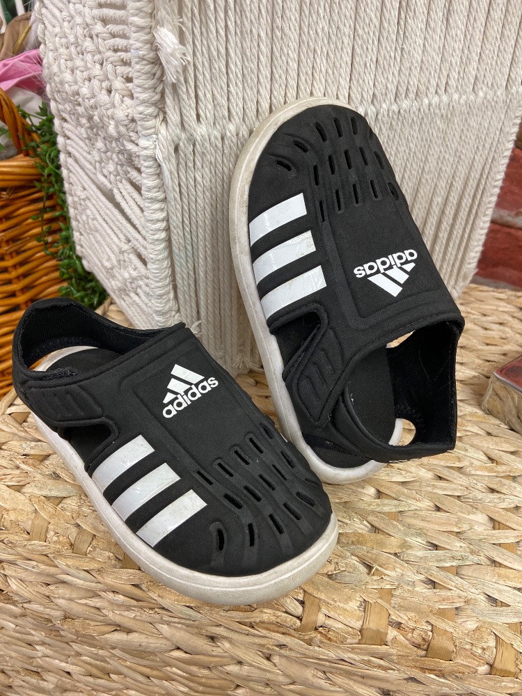 Adidas toddler shoes