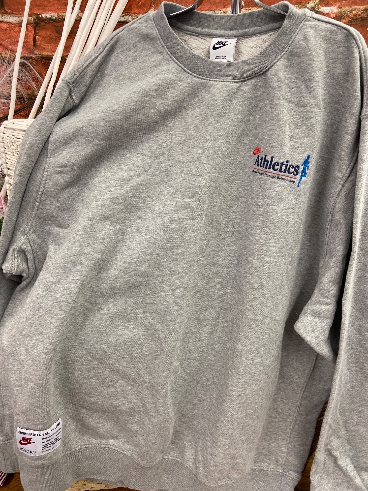 Nike men’s sweatshirt
