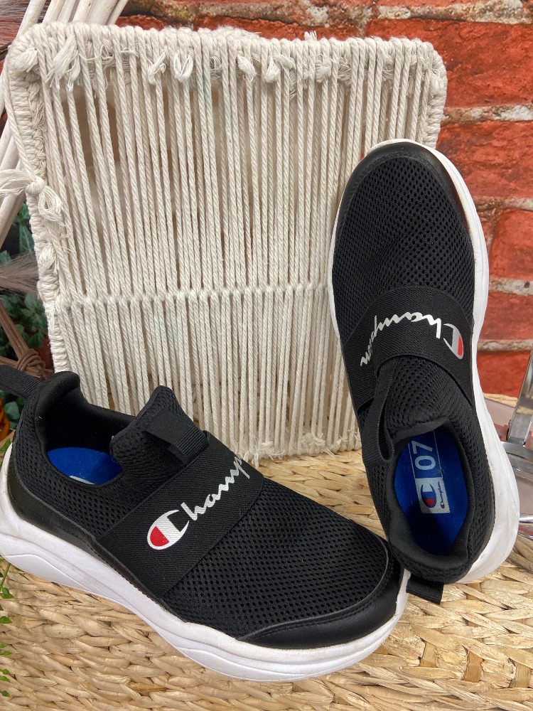 Champion tennis shoes