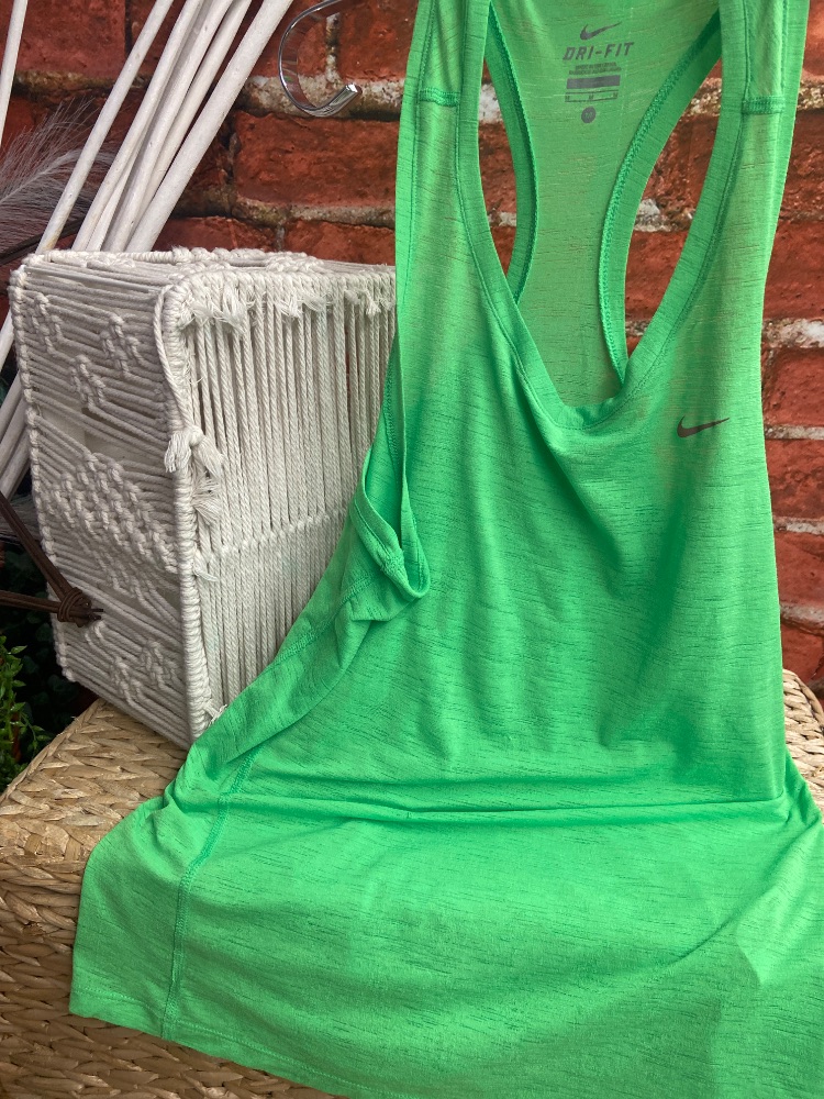 Nike adult