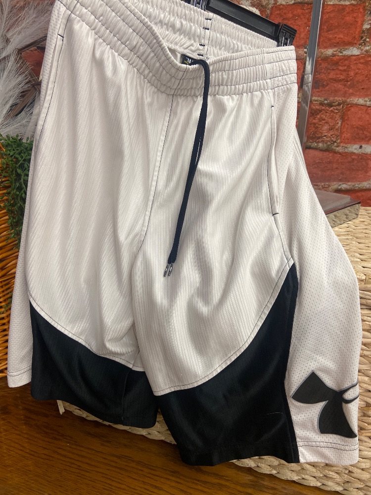 Adult men’s shorts